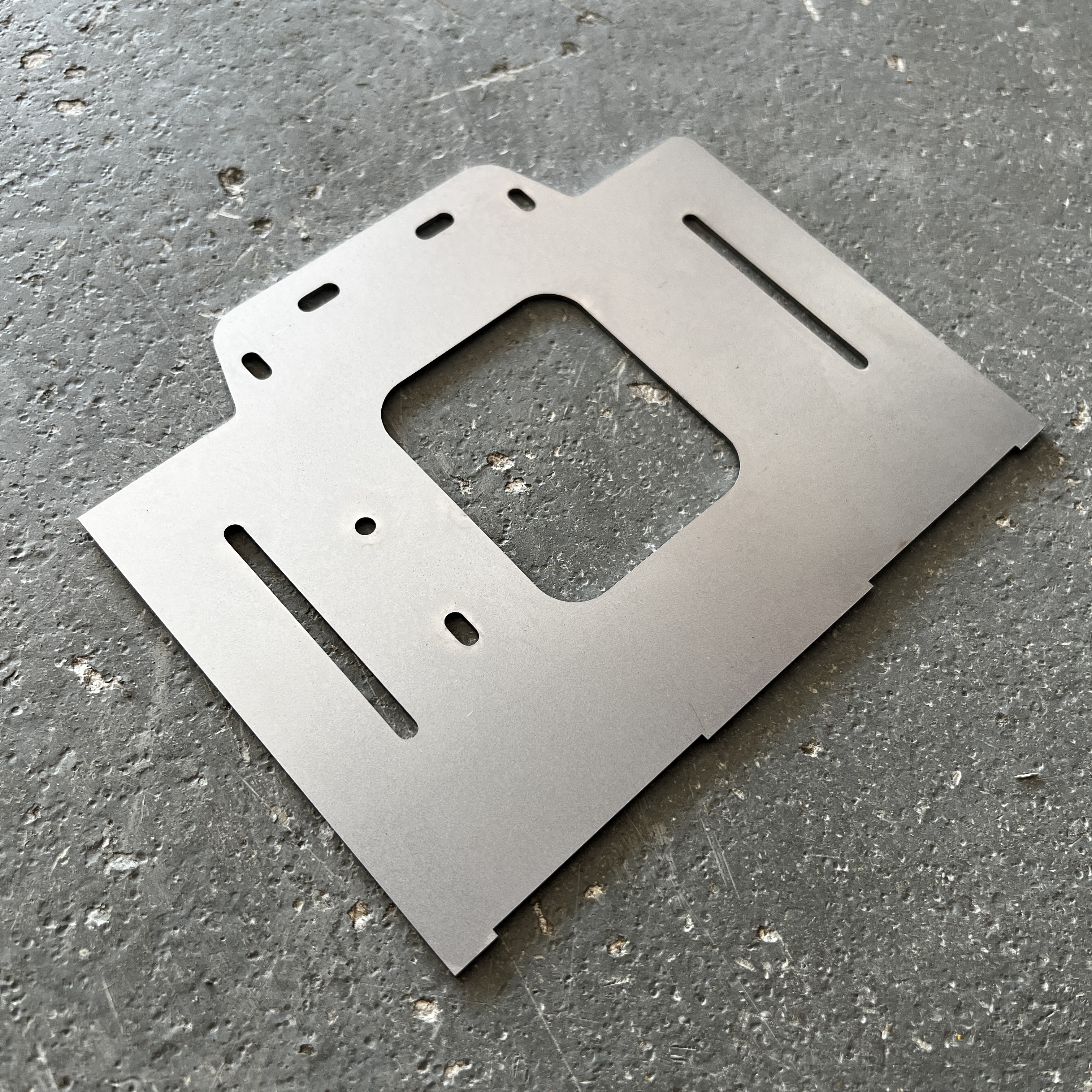 Металлические штампованные детали Прототипы деталей из листового металла