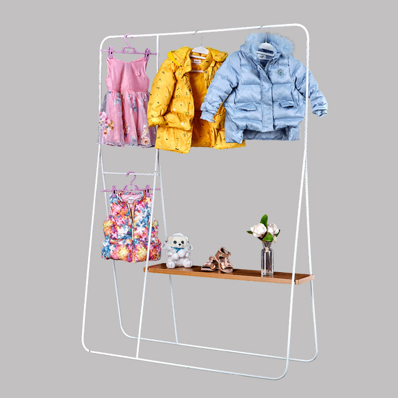 Двухсторонняя подставка для детской одежды